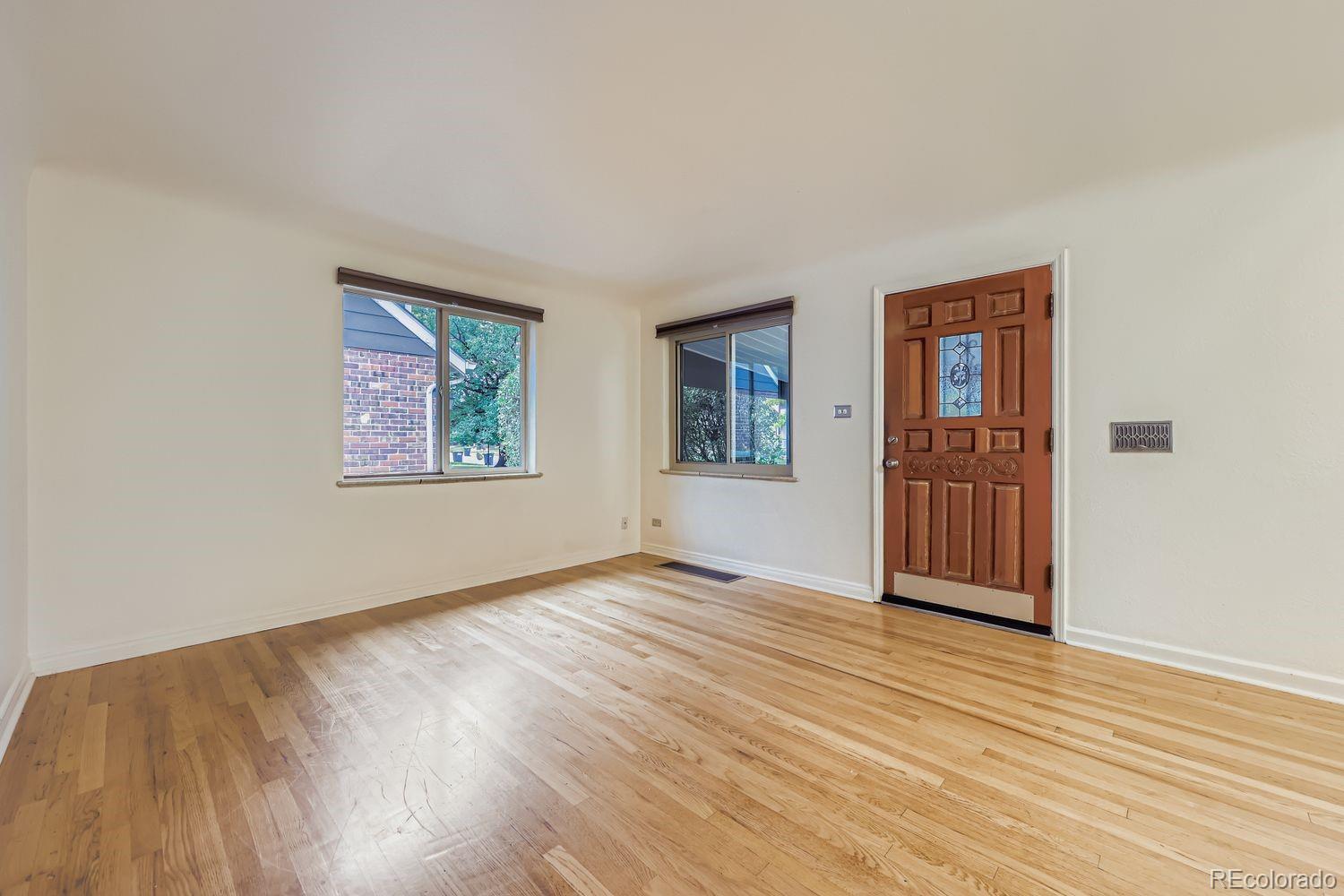 MLS Image #6 for 742  ivanhoe street,denver, Colorado