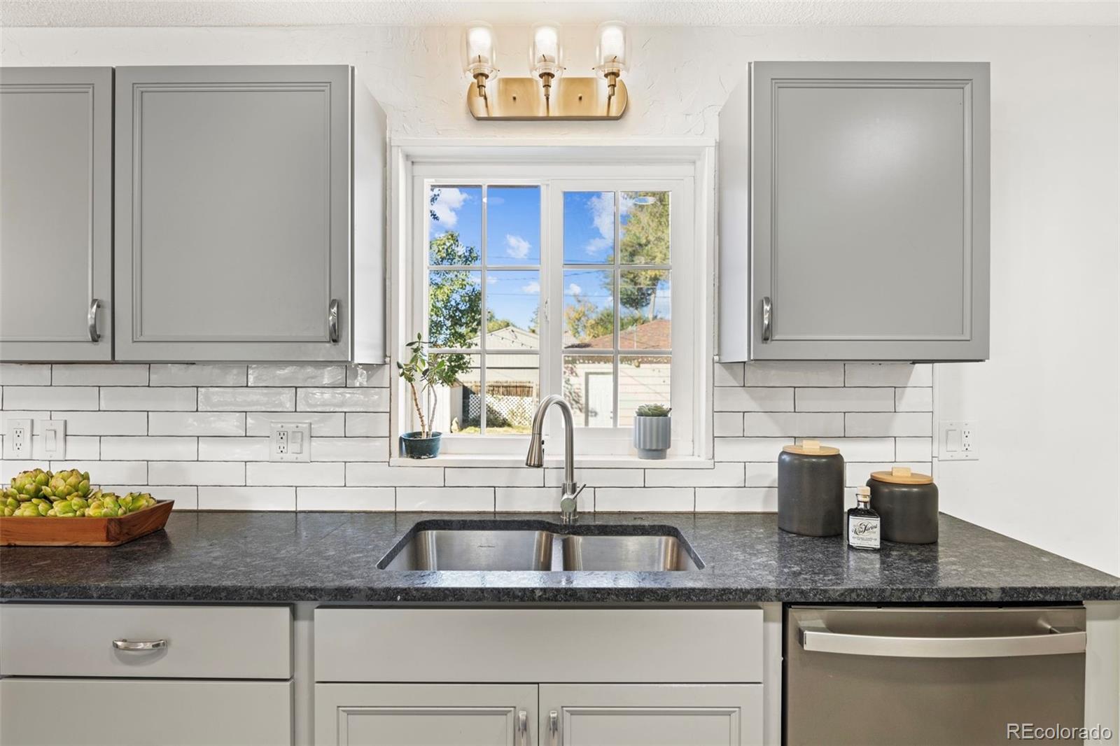 MLS Image #13 for 4893 s sherman street,englewood, Colorado