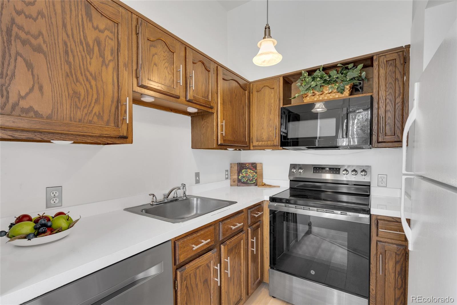 MLS Image #11 for 1001 e 17th avenue 13,denver, Colorado