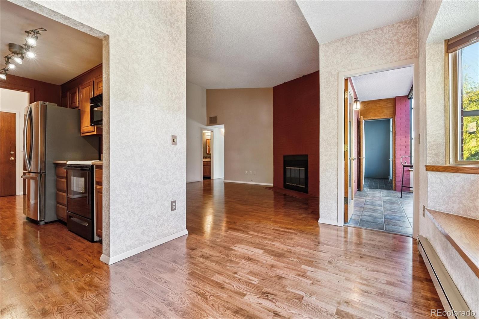 MLS Image #11 for 534 e 7th avenue 307,denver, Colorado