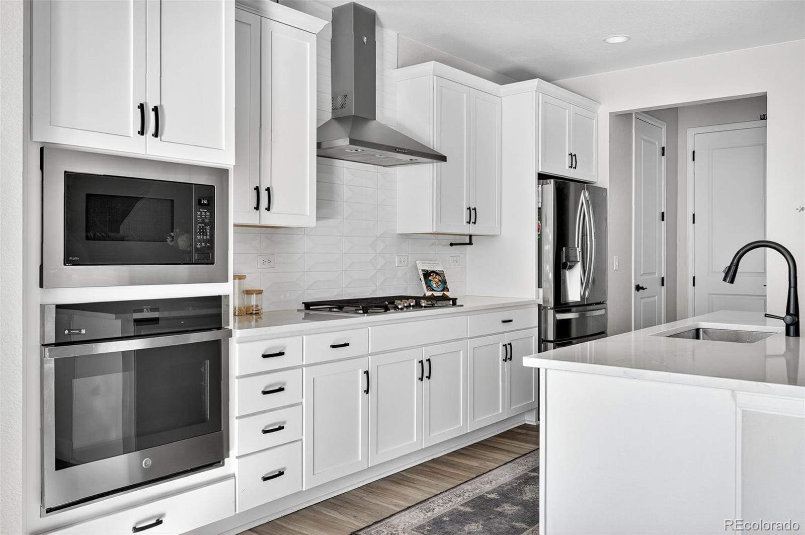 MLS Image #24 for 716  split rock drive,erie, Colorado
