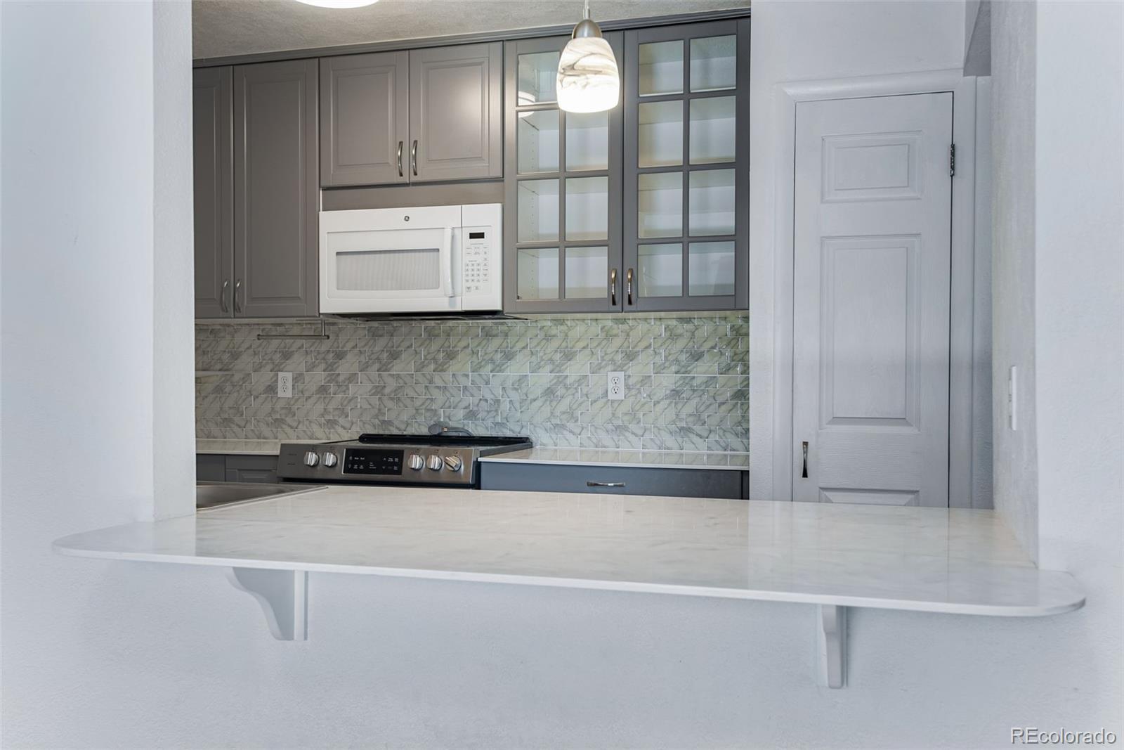 MLS Image #6 for 3855 s monaco street 209,denver, Colorado