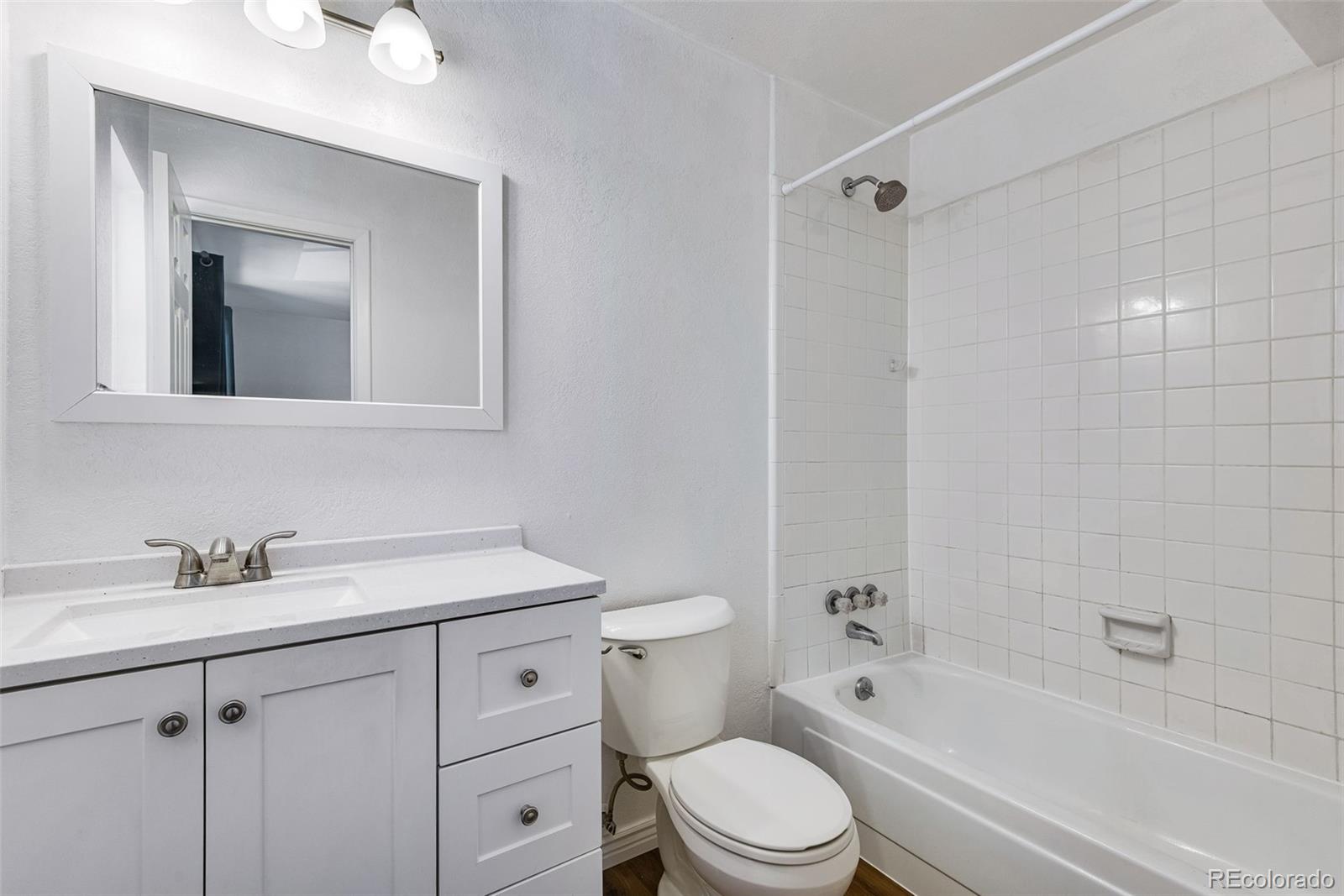 MLS Image #7 for 3855 s monaco street 209,denver, Colorado