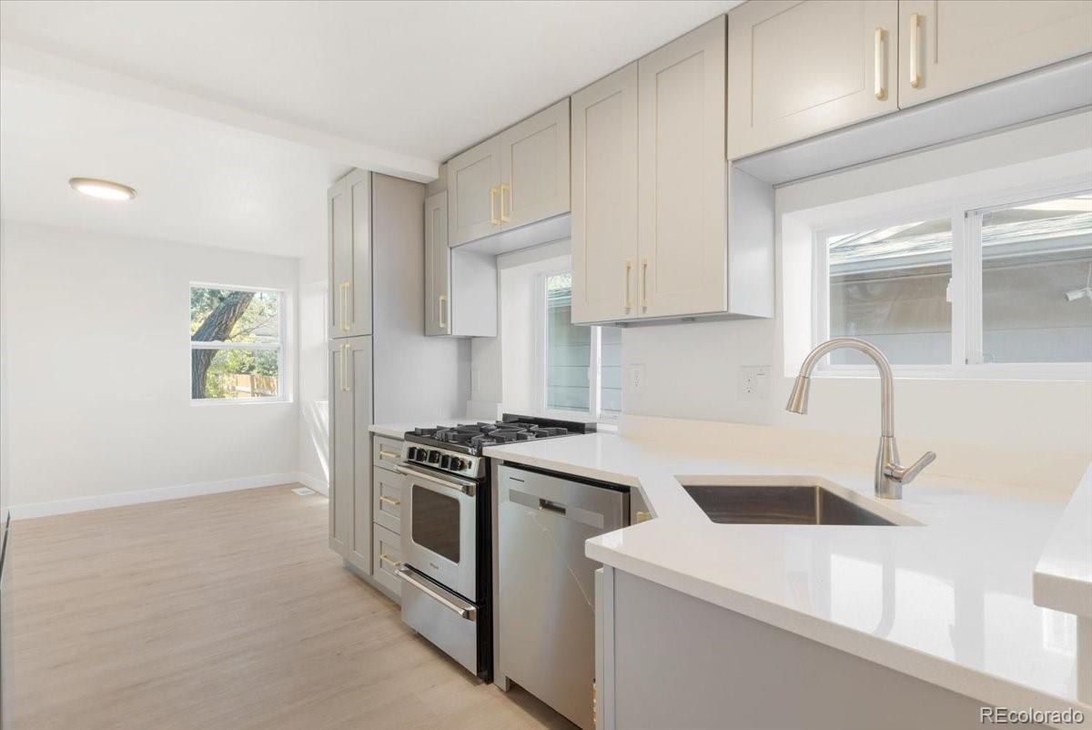MLS Image #10 for 2843 w archer place,denver, Colorado