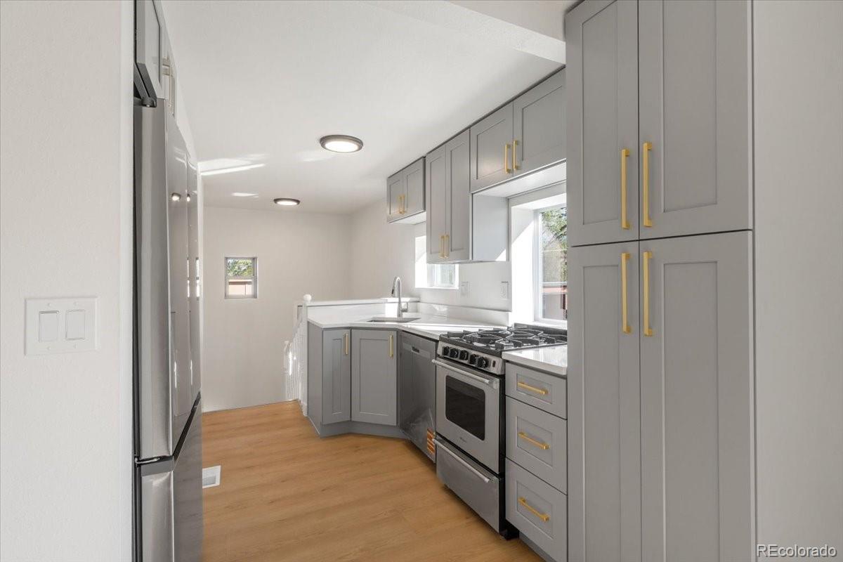 MLS Image #10 for 2841 w archer place,denver, Colorado
