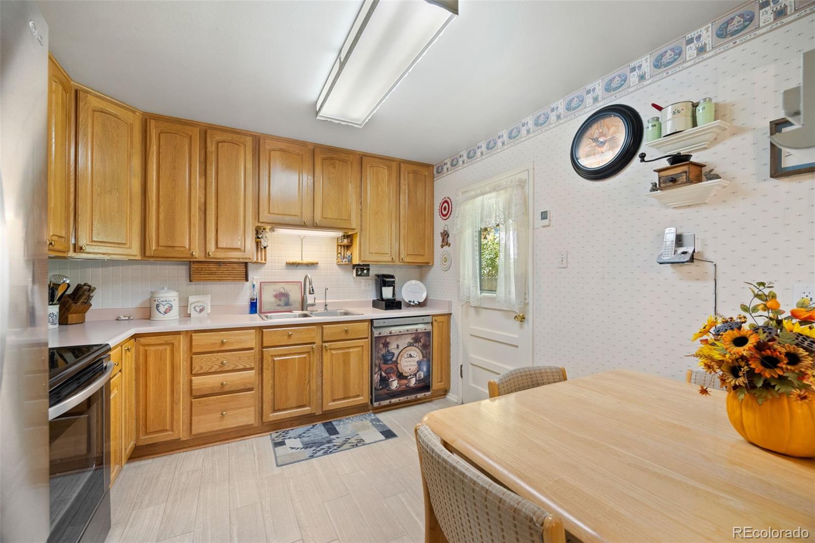 MLS Image #7 for 1135 s wright street,lakewood, Colorado