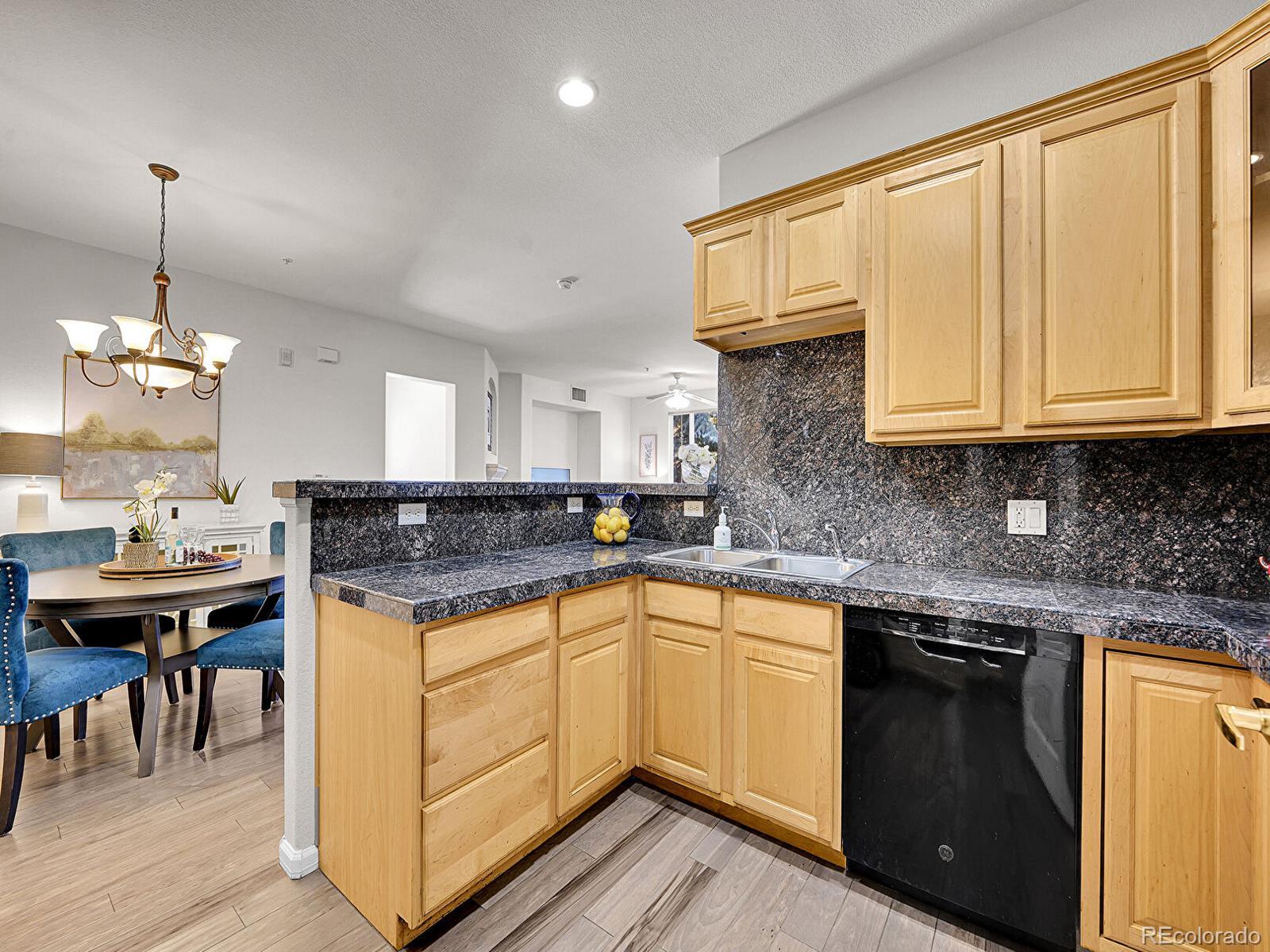 MLS Image #10 for 9984 w jewell avenue c,lakewood, Colorado