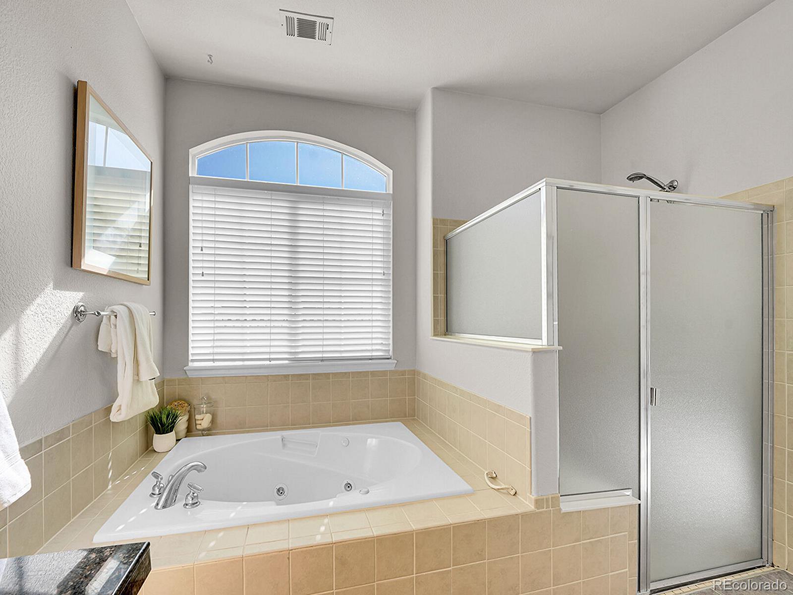 MLS Image #15 for 9984 w jewell avenue c,lakewood, Colorado