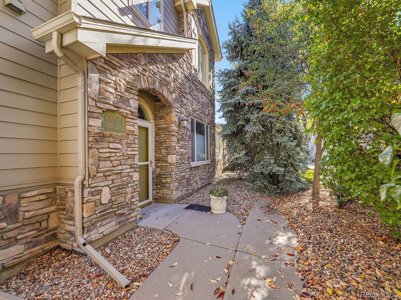 MLS Image #2 for 9984 w jewell avenue c,lakewood, Colorado