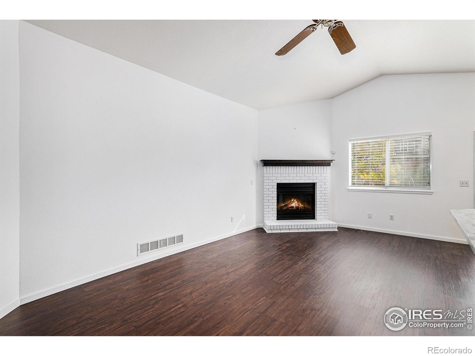 MLS Image #5 for 20822 e princeton place,aurora, Colorado