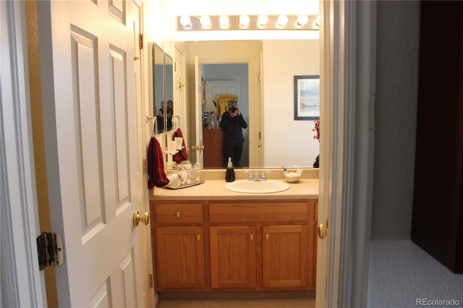 MLS Image #26 for 1147 s boston court,denver, Colorado