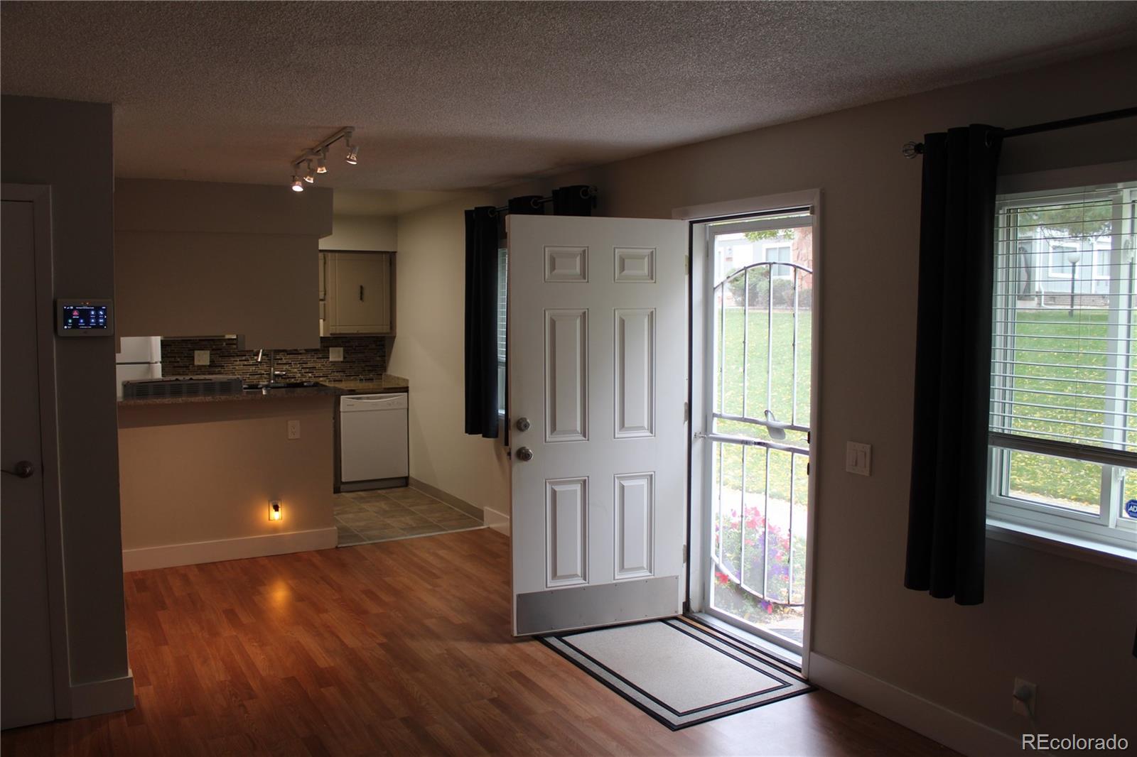MLS Image #3 for 1291 s wheeling way ,aurora, Colorado