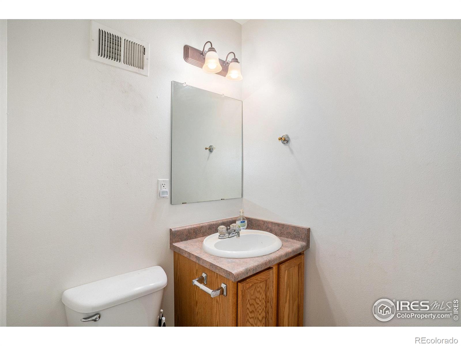 MLS Image #11 for 1637  58th avenue,greeley, Colorado