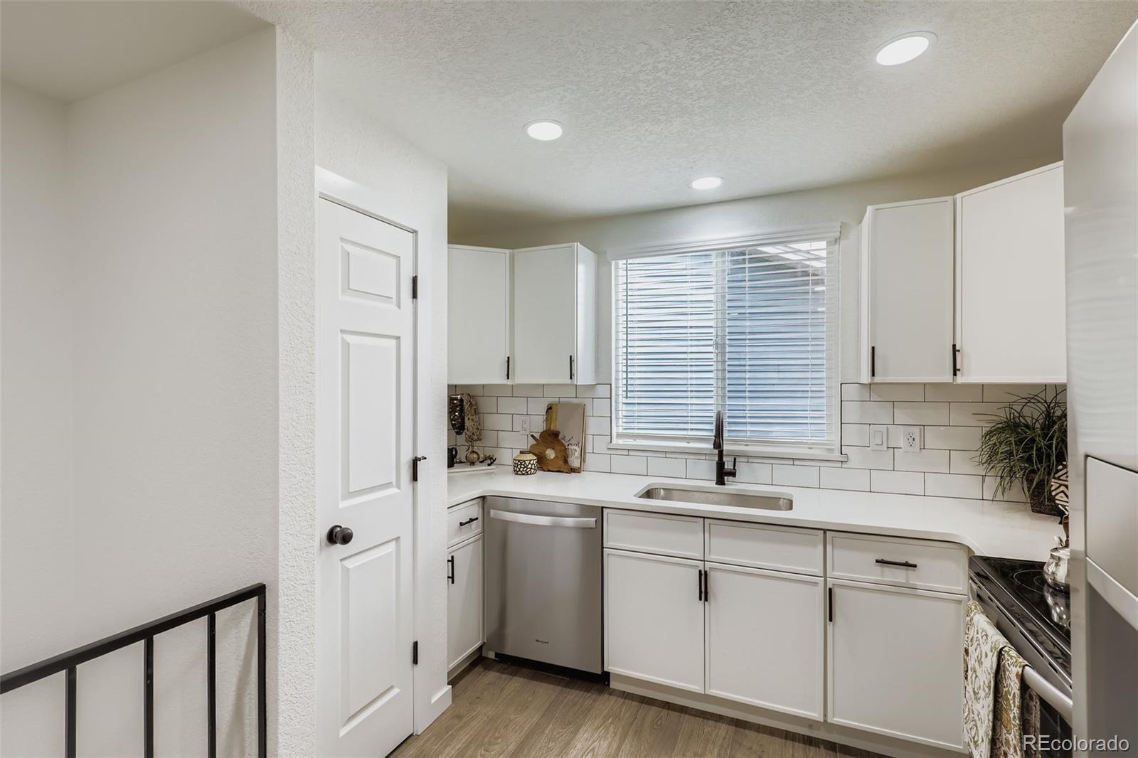 MLS Image #11 for 4465  durham court,denver, Colorado
