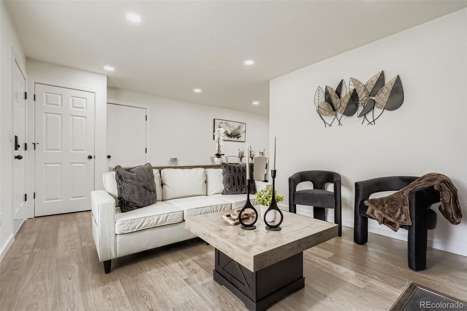 MLS Image #4 for 4465  durham court,denver, Colorado
