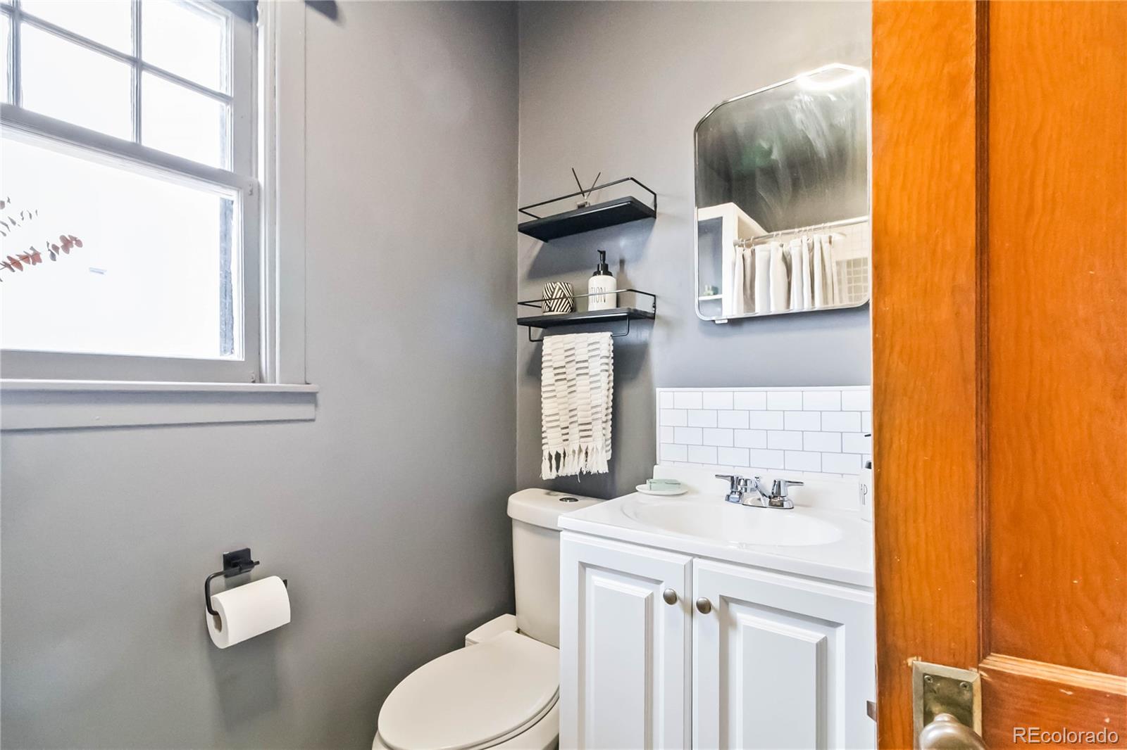 MLS Image #17 for 45 s grove street,denver, Colorado