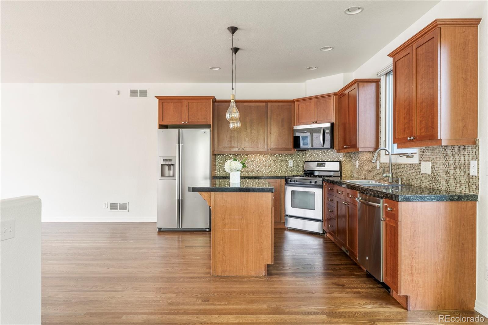 MLS Image #10 for 1617 n humboldt street ,denver, Colorado