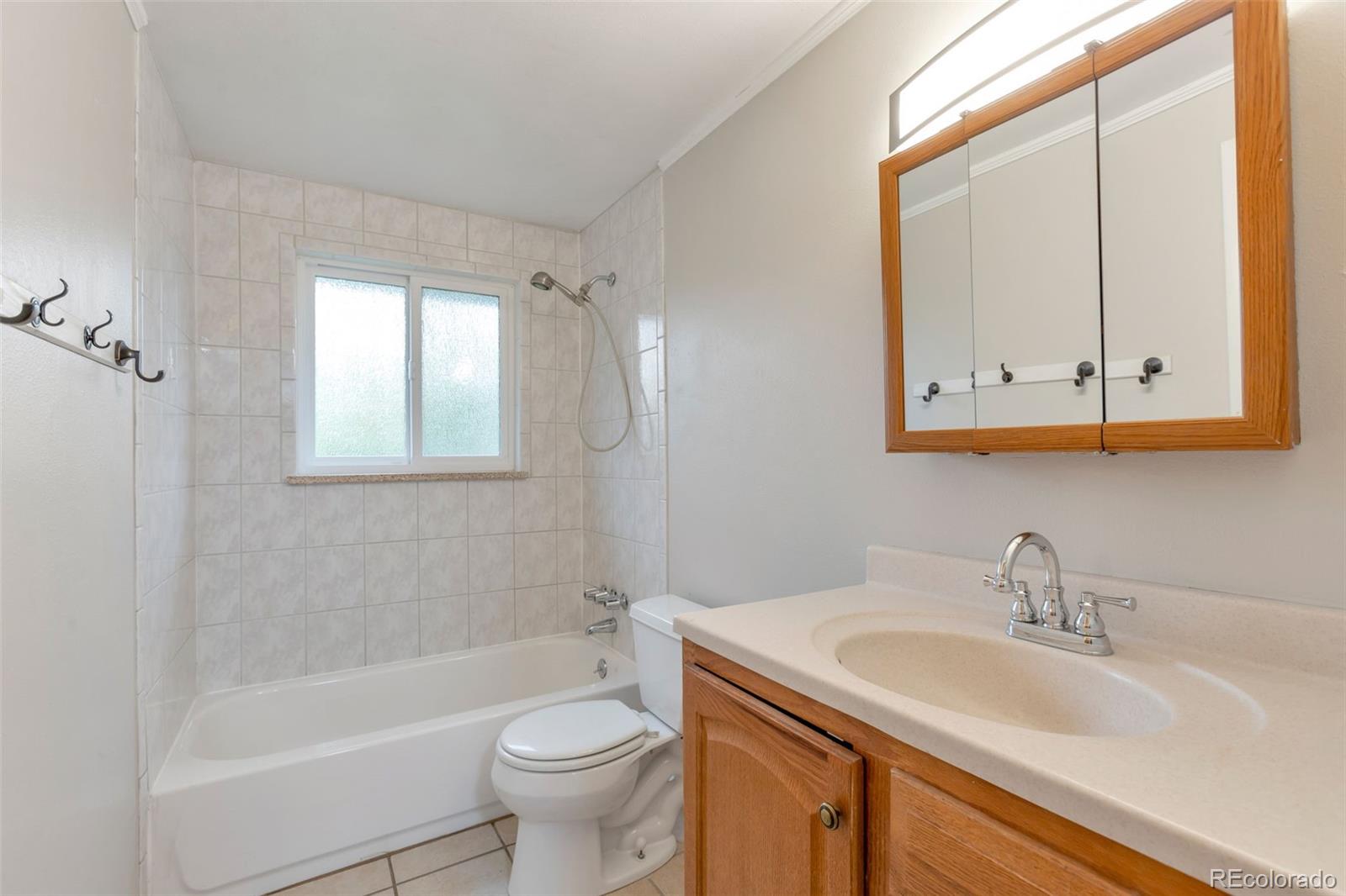 MLS Image #10 for 13288 e alaska place,aurora, Colorado
