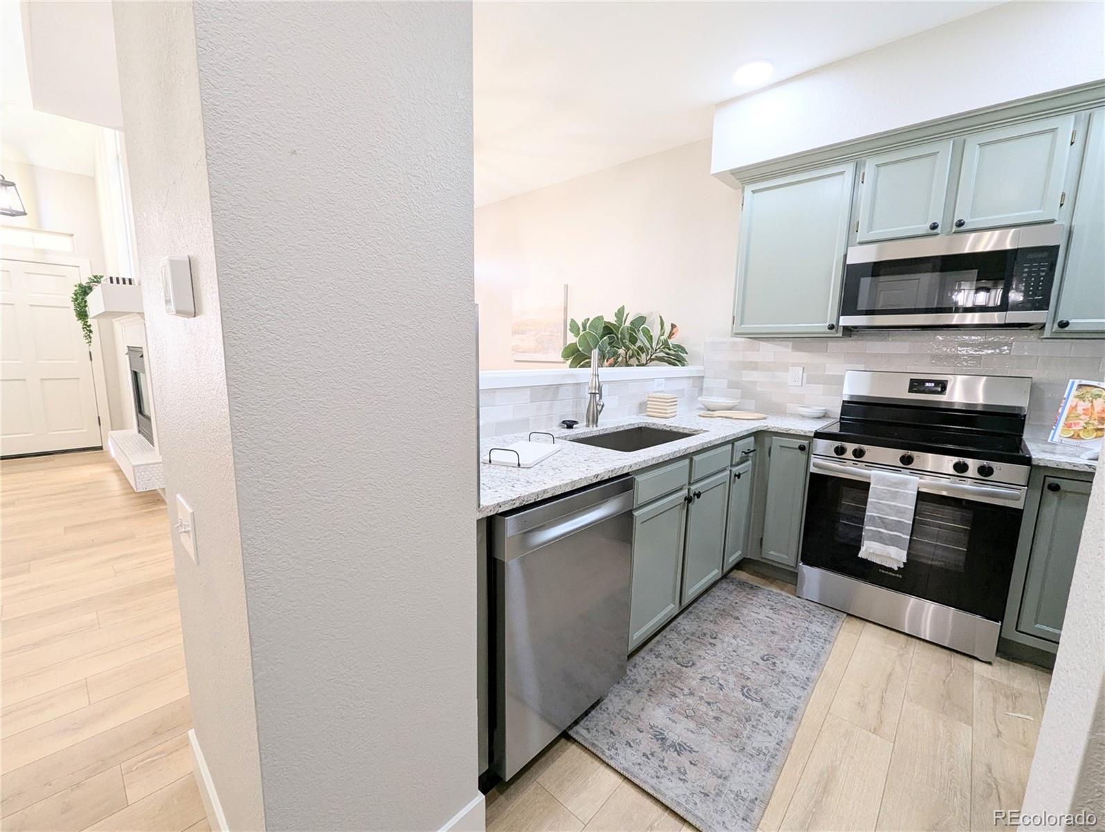 MLS Image #10 for 2906 w long circle,littleton, Colorado
