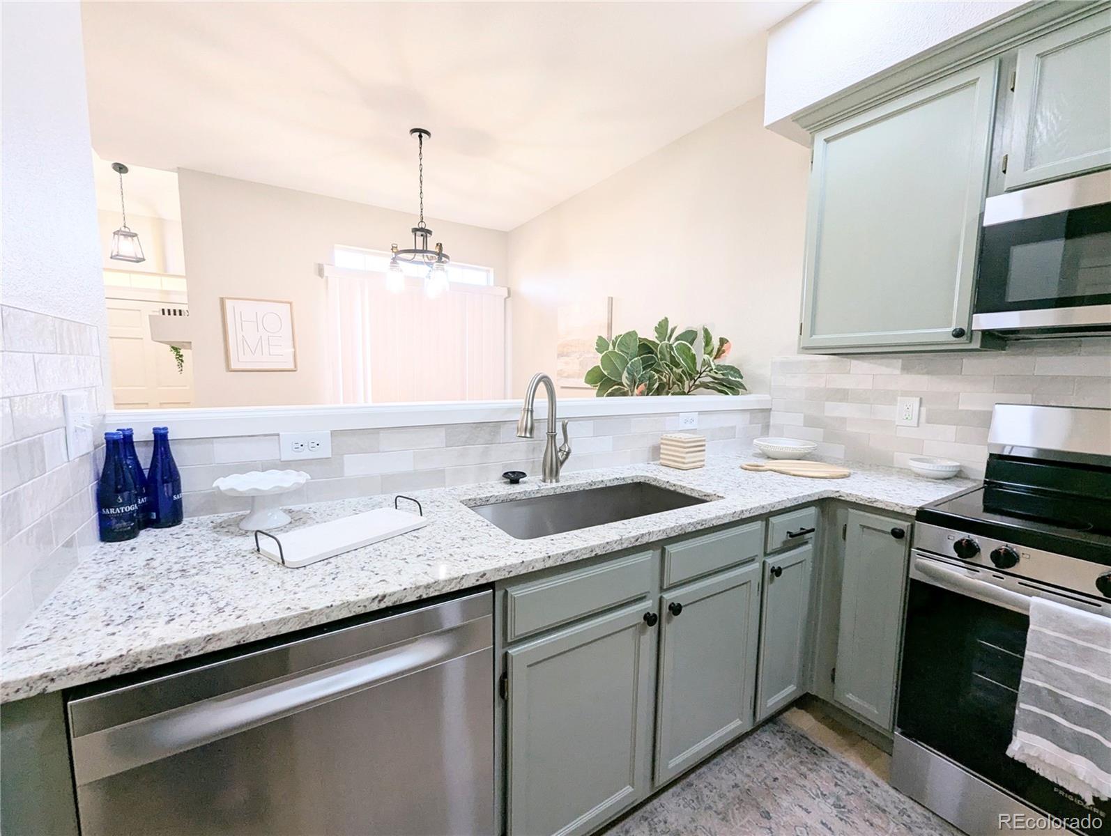 MLS Image #11 for 2906 w long circle,littleton, Colorado