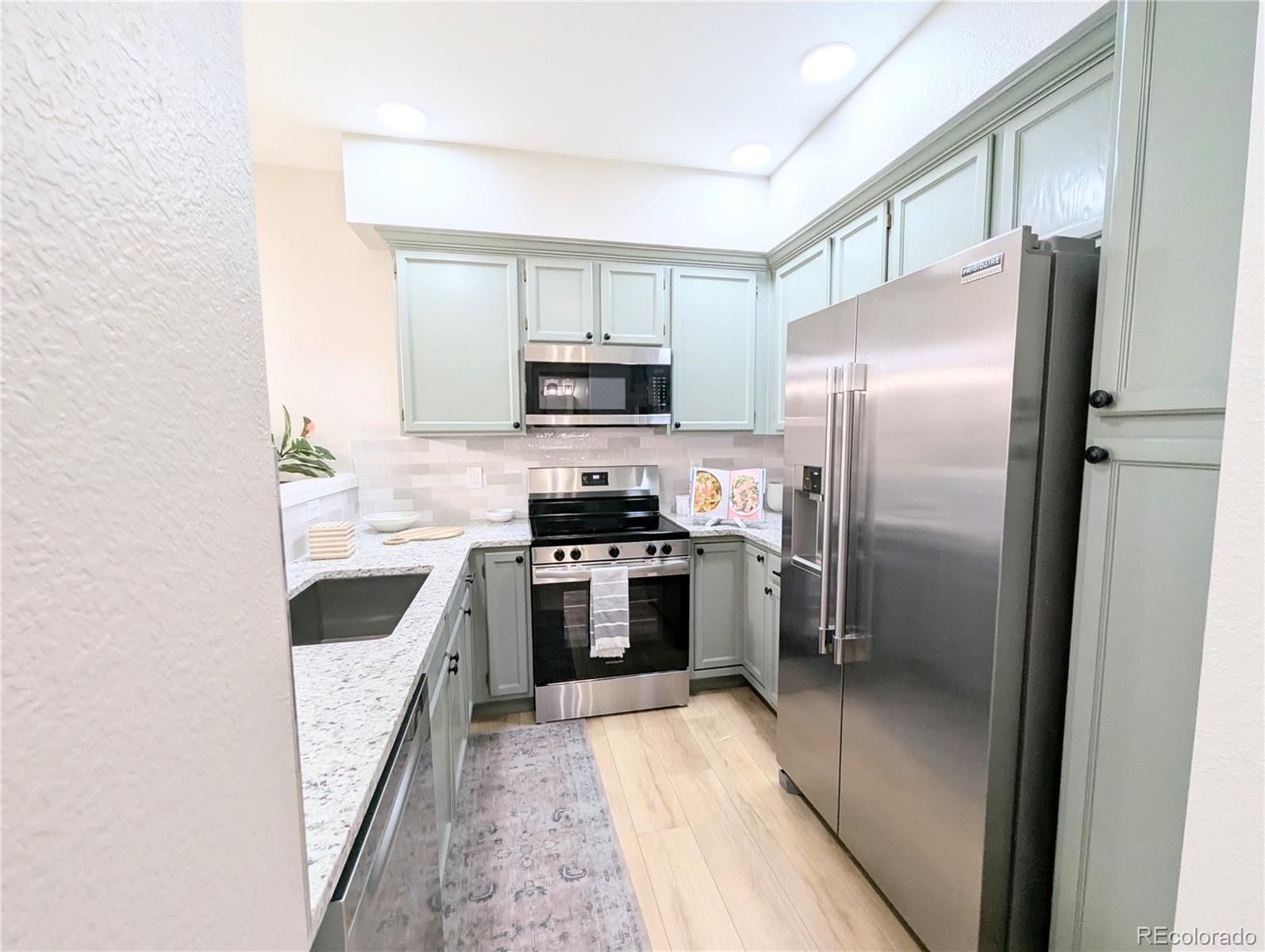 MLS Image #9 for 2906 w long circle,littleton, Colorado