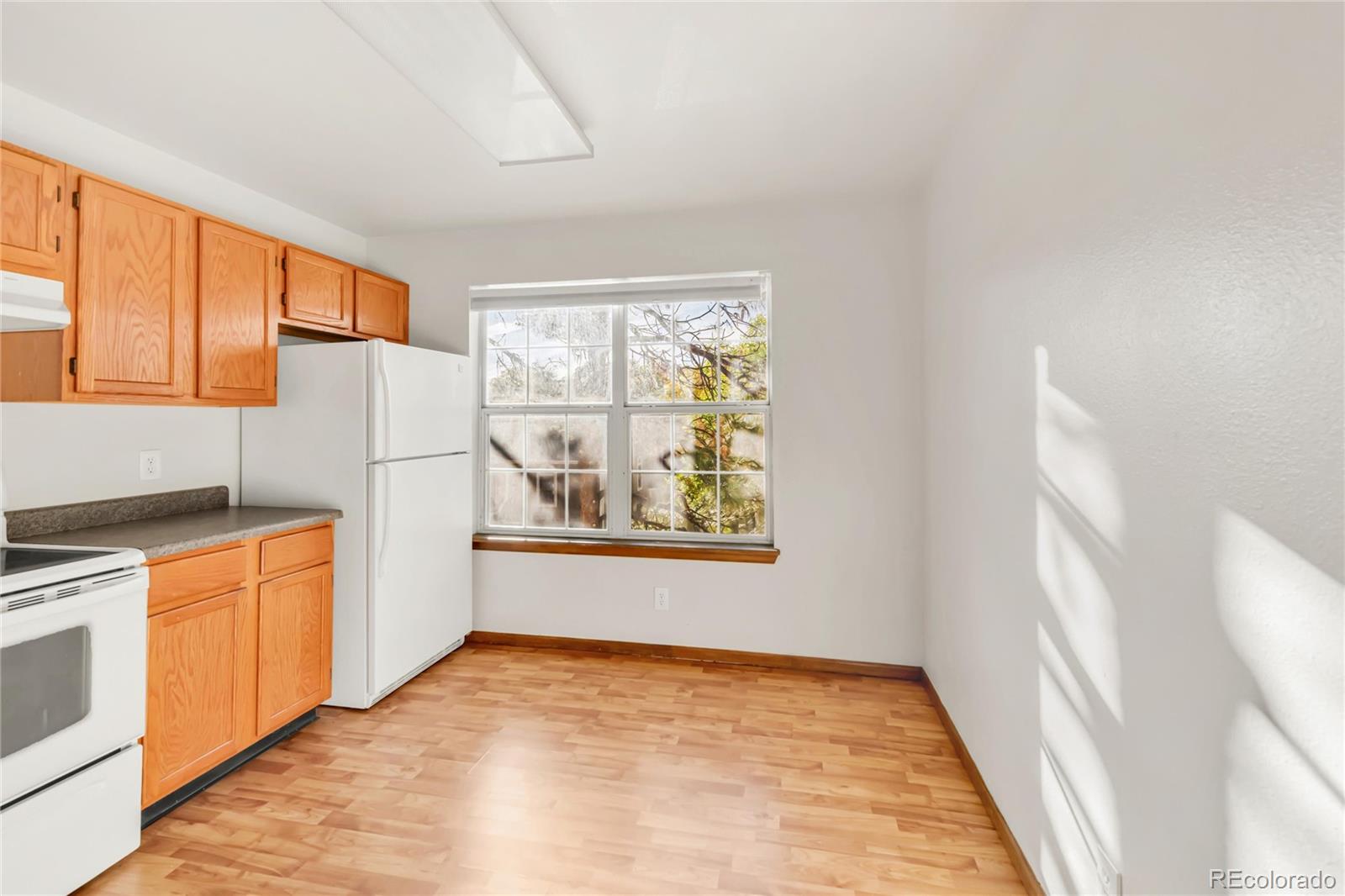 MLS Image #6 for 5704 w asbury place 204,lakewood, Colorado