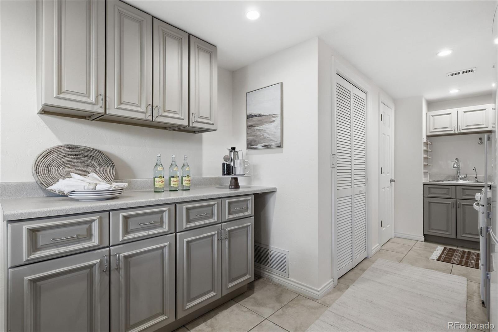 MLS Image #11 for 2376 s race street,denver, Colorado