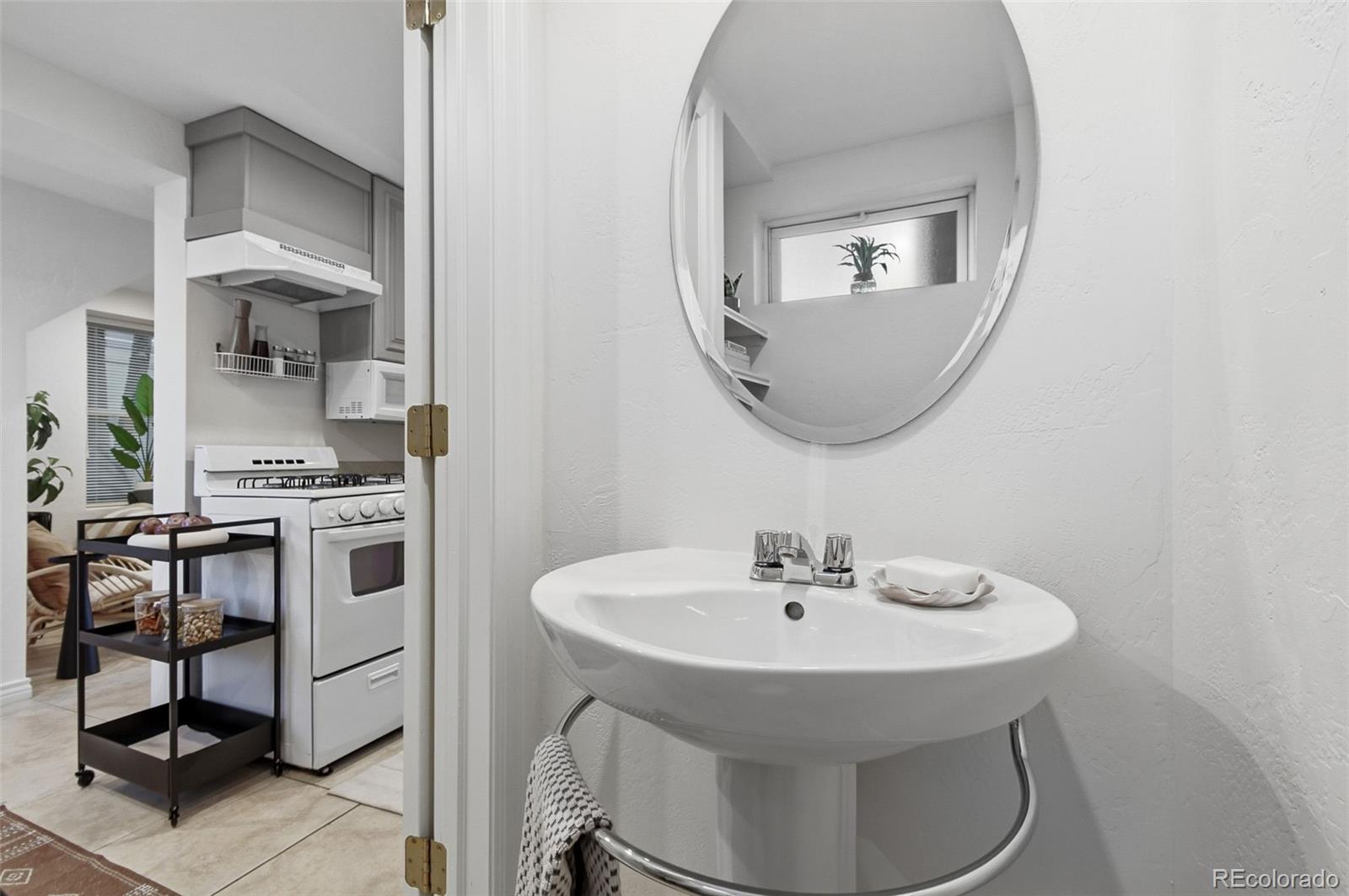 MLS Image #17 for 2376 s race street,denver, Colorado