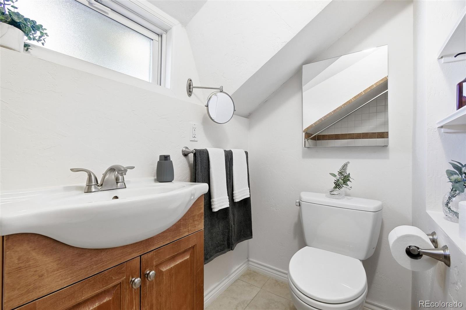 MLS Image #25 for 2376 s race street,denver, Colorado