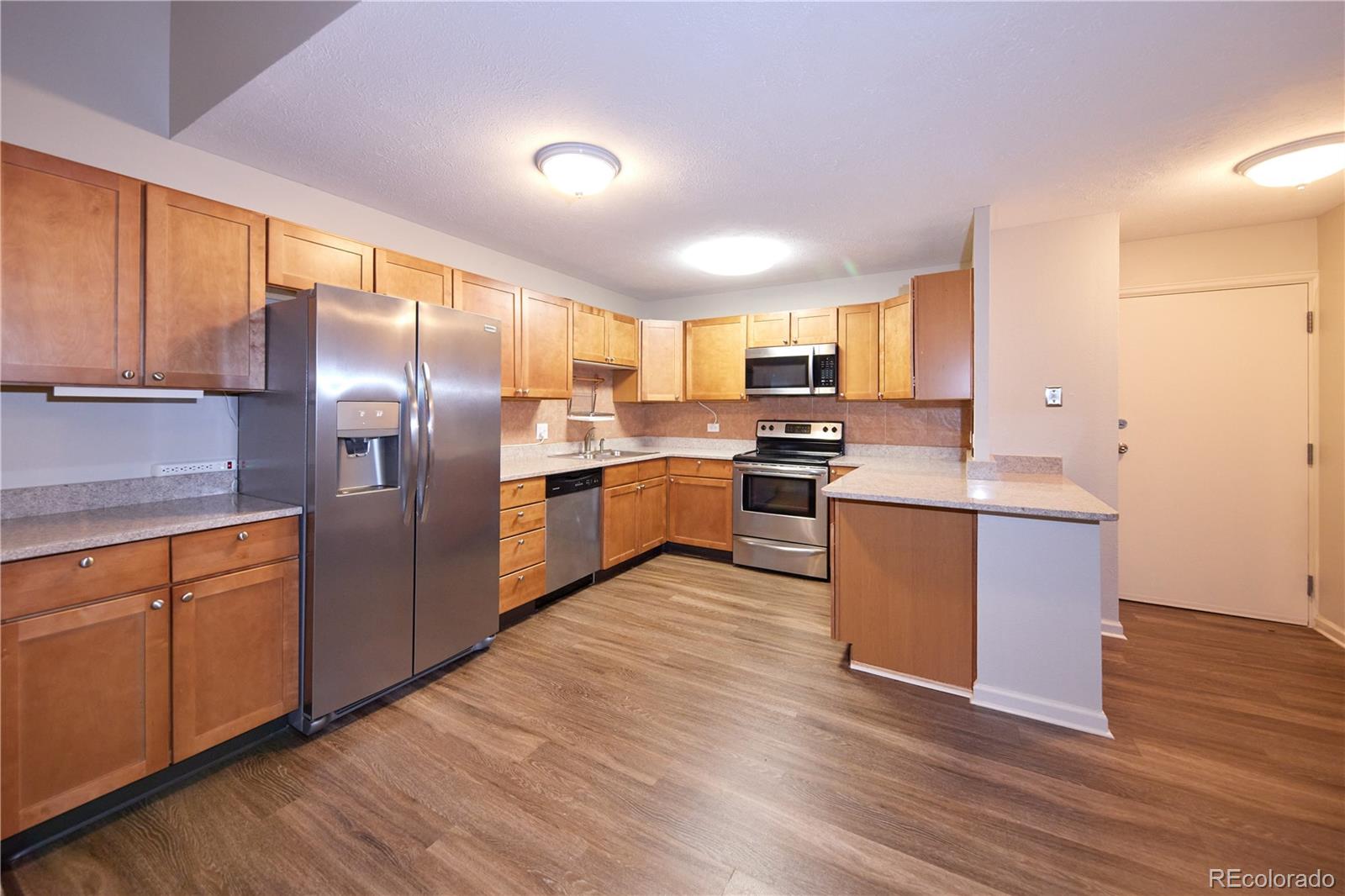 MLS Image #5 for 9320 e center avenue 8b,denver, Colorado