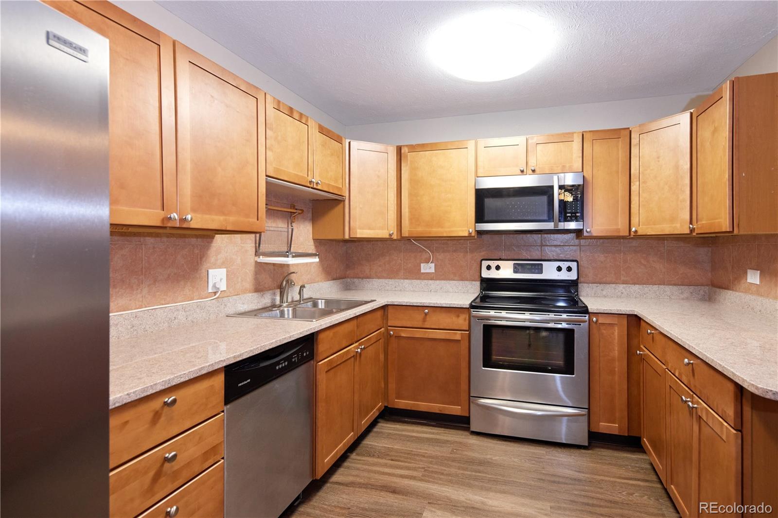 MLS Image #6 for 9320 e center avenue 8b,denver, Colorado