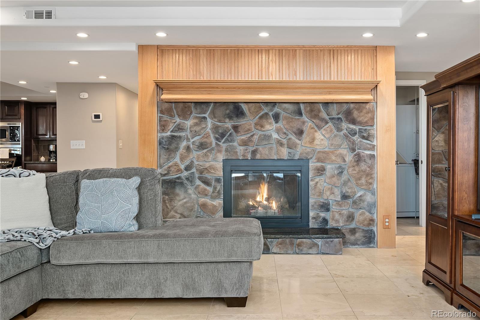 MLS Image #12 for 1777  larimer street 1610,denver, Colorado