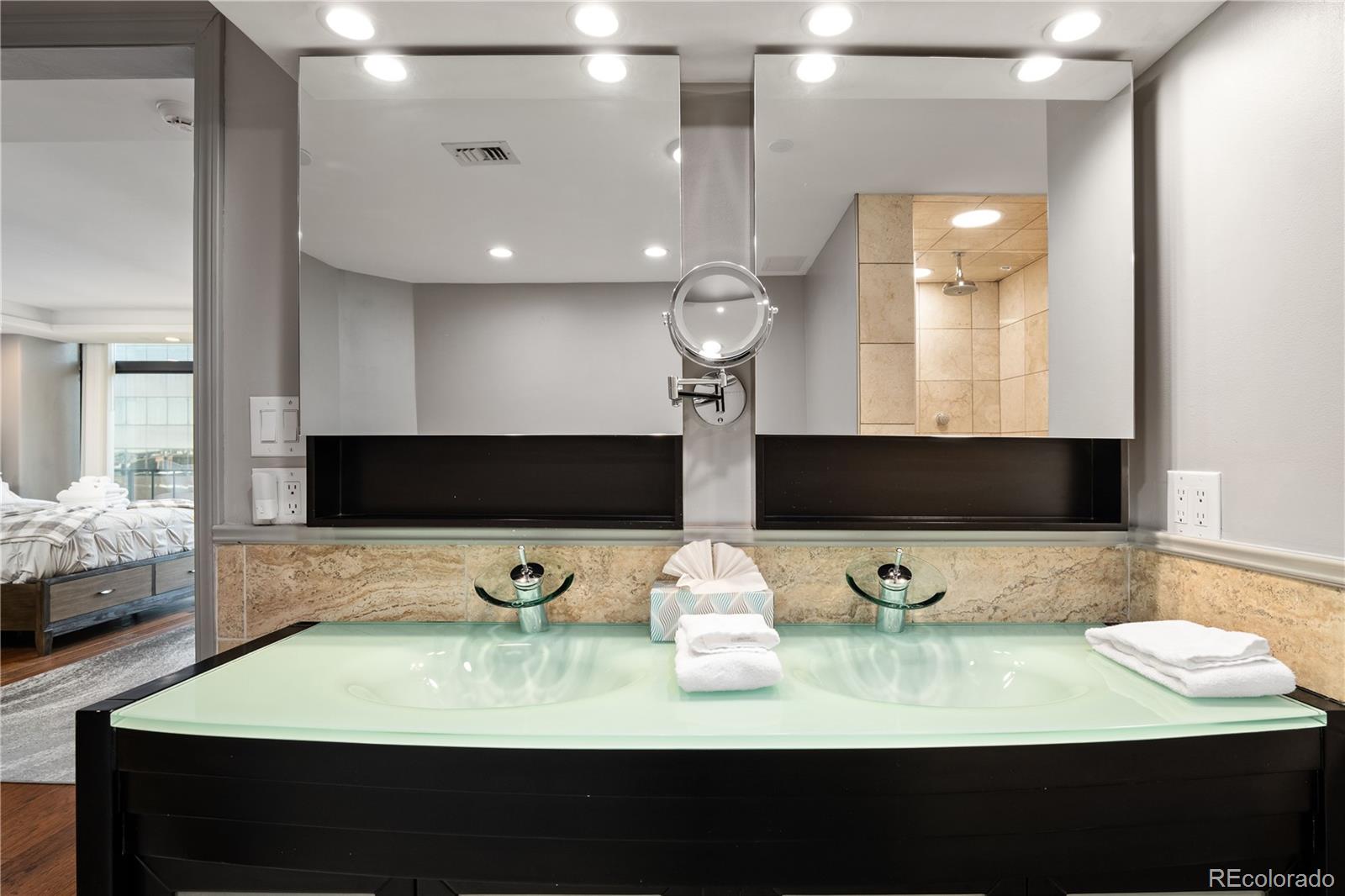 MLS Image #21 for 1777  larimer street 1610,denver, Colorado