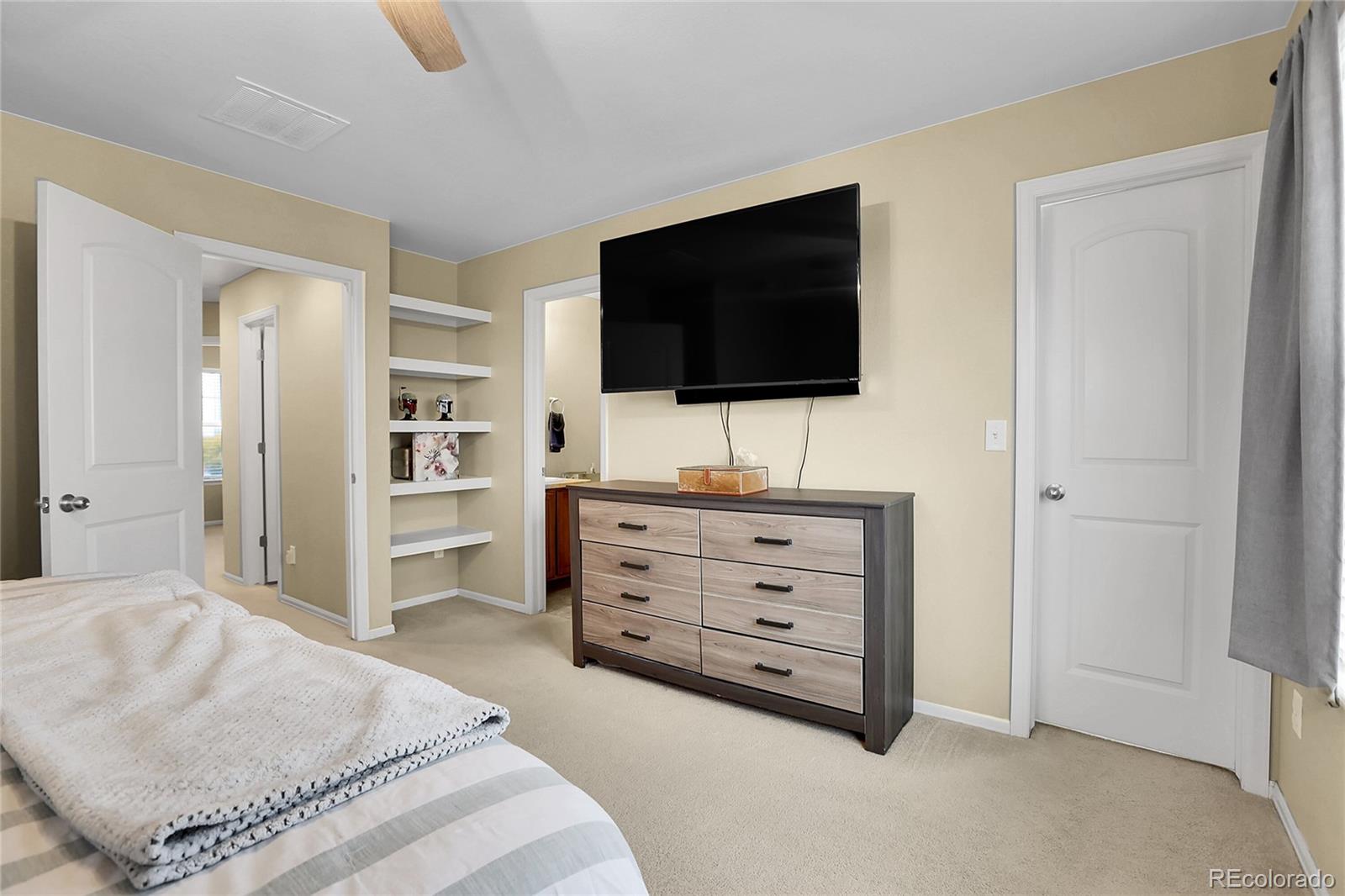 MLS Image #15 for 4734 s duquesne street,aurora, Colorado
