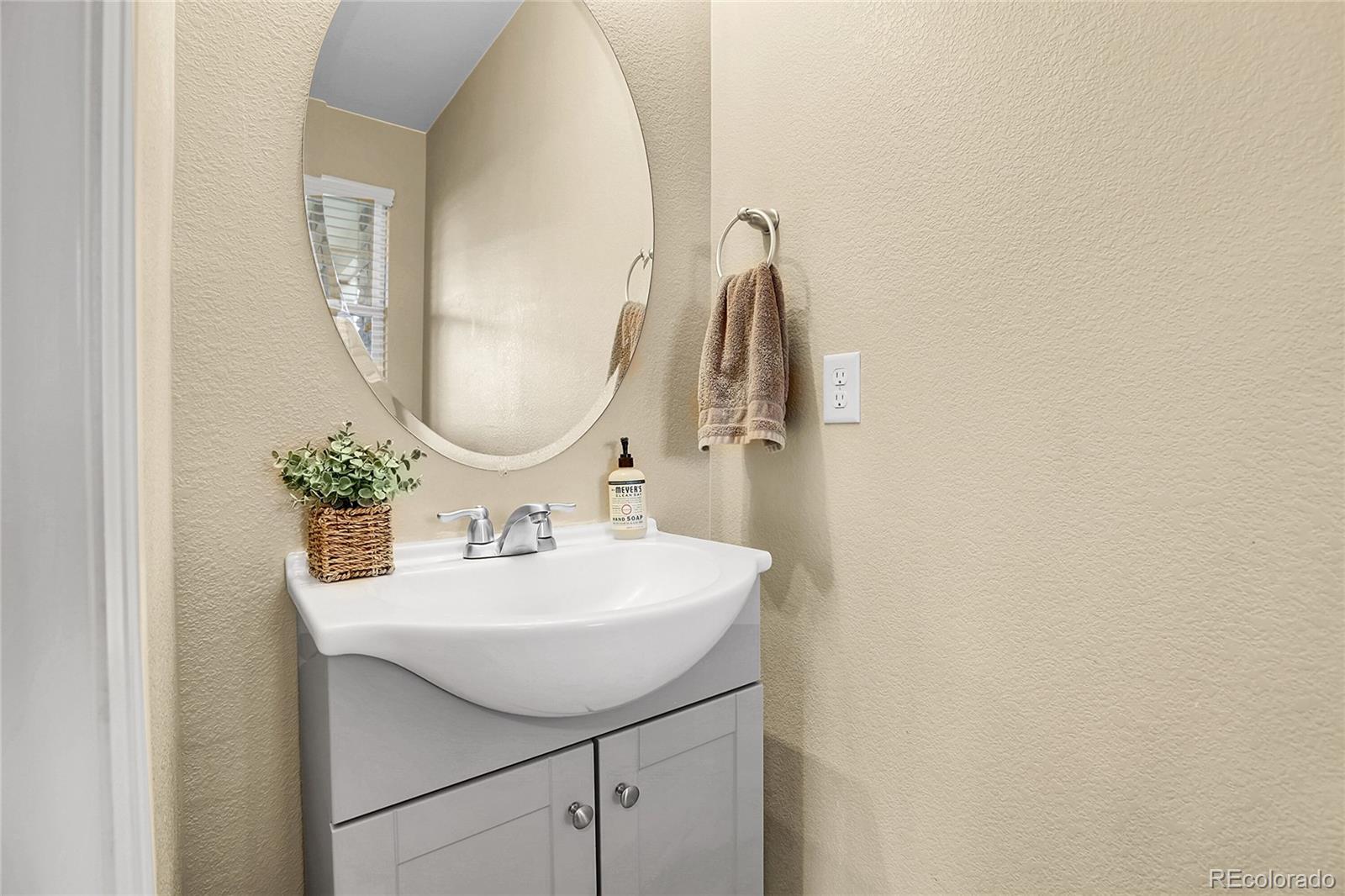MLS Image #6 for 4734 s duquesne street,aurora, Colorado