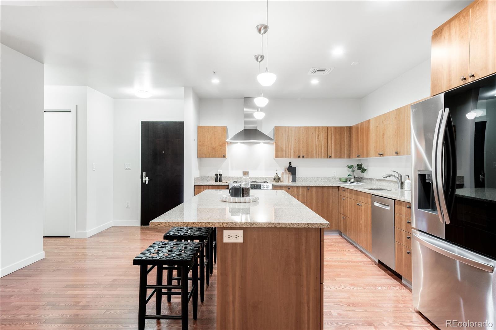 MLS Image #5 for 410  acoma street 208,denver, Colorado