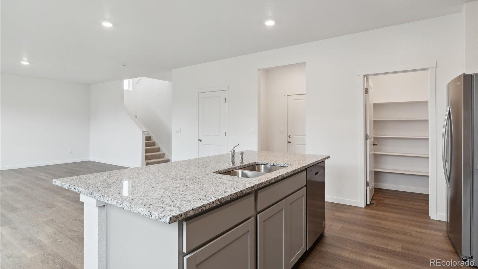 MLS Image #8 for 1580  plata street,lochbuie, Colorado