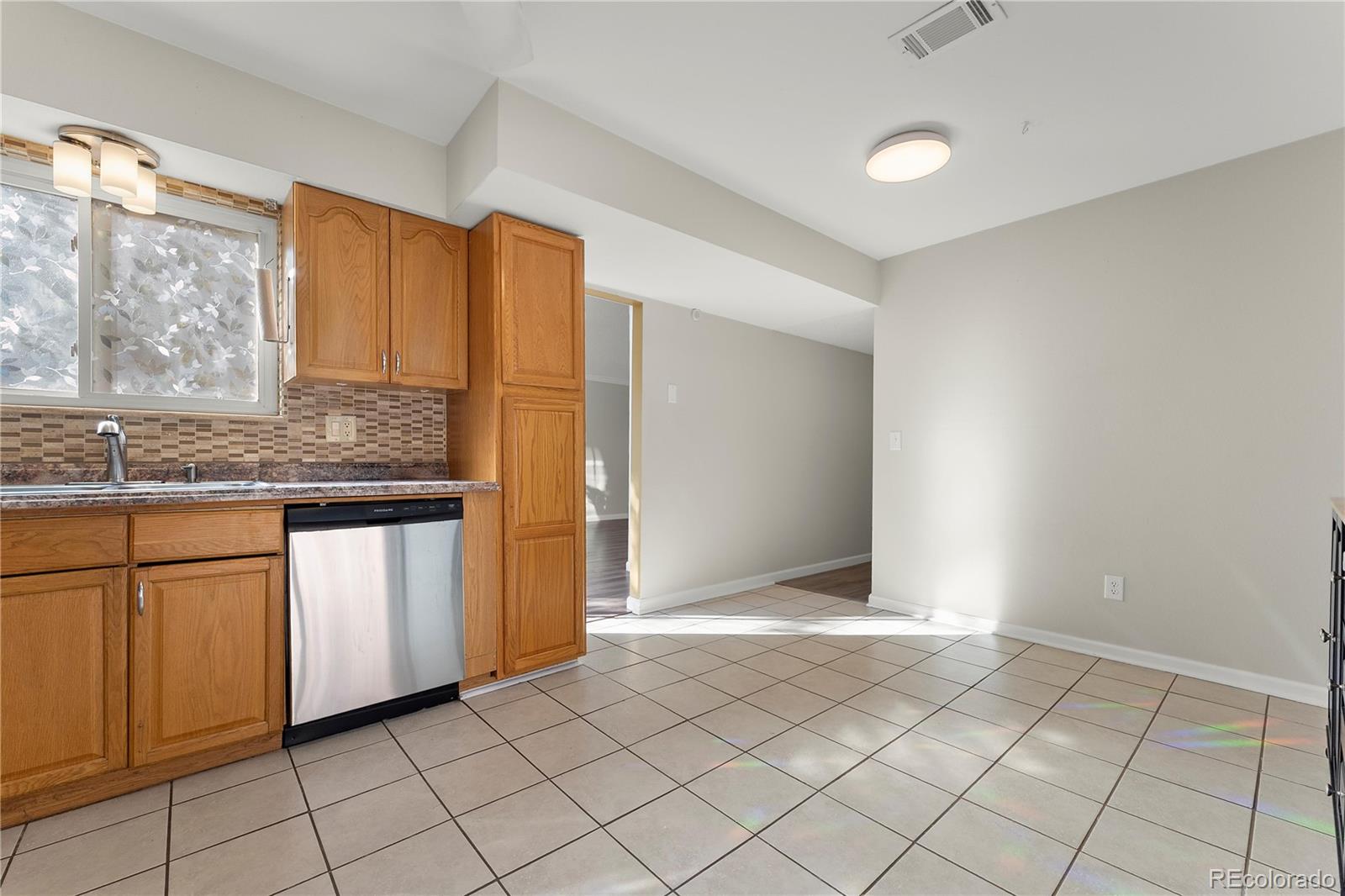 MLS Image #10 for 16365 e rice place b,aurora, Colorado