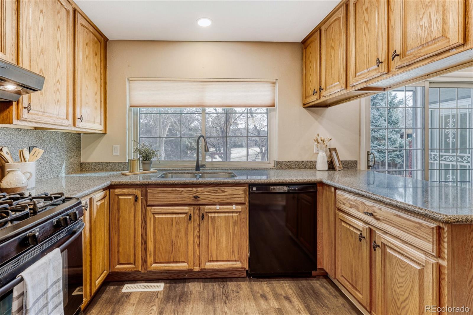 MLS Image #3 for 8170 s tamarac street,centennial, Colorado