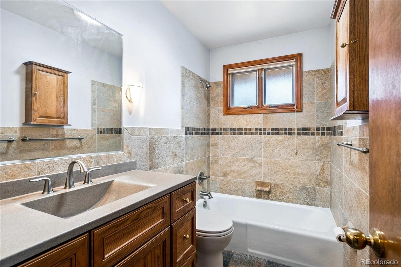 MLS Image #19 for 2294 s dallas court,denver, Colorado