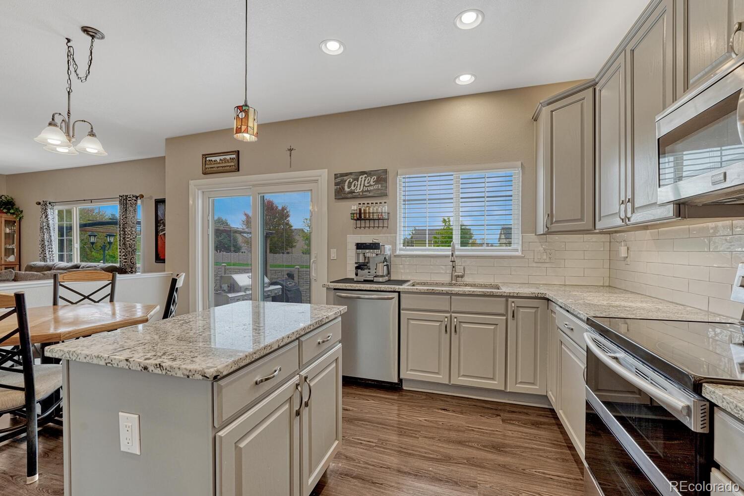 MLS Image #12 for 19014 e vassar drive,aurora, Colorado