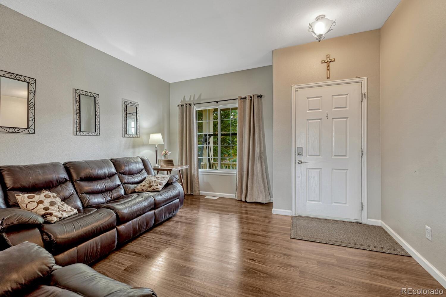 MLS Image #4 for 19014 e vassar drive,aurora, Colorado