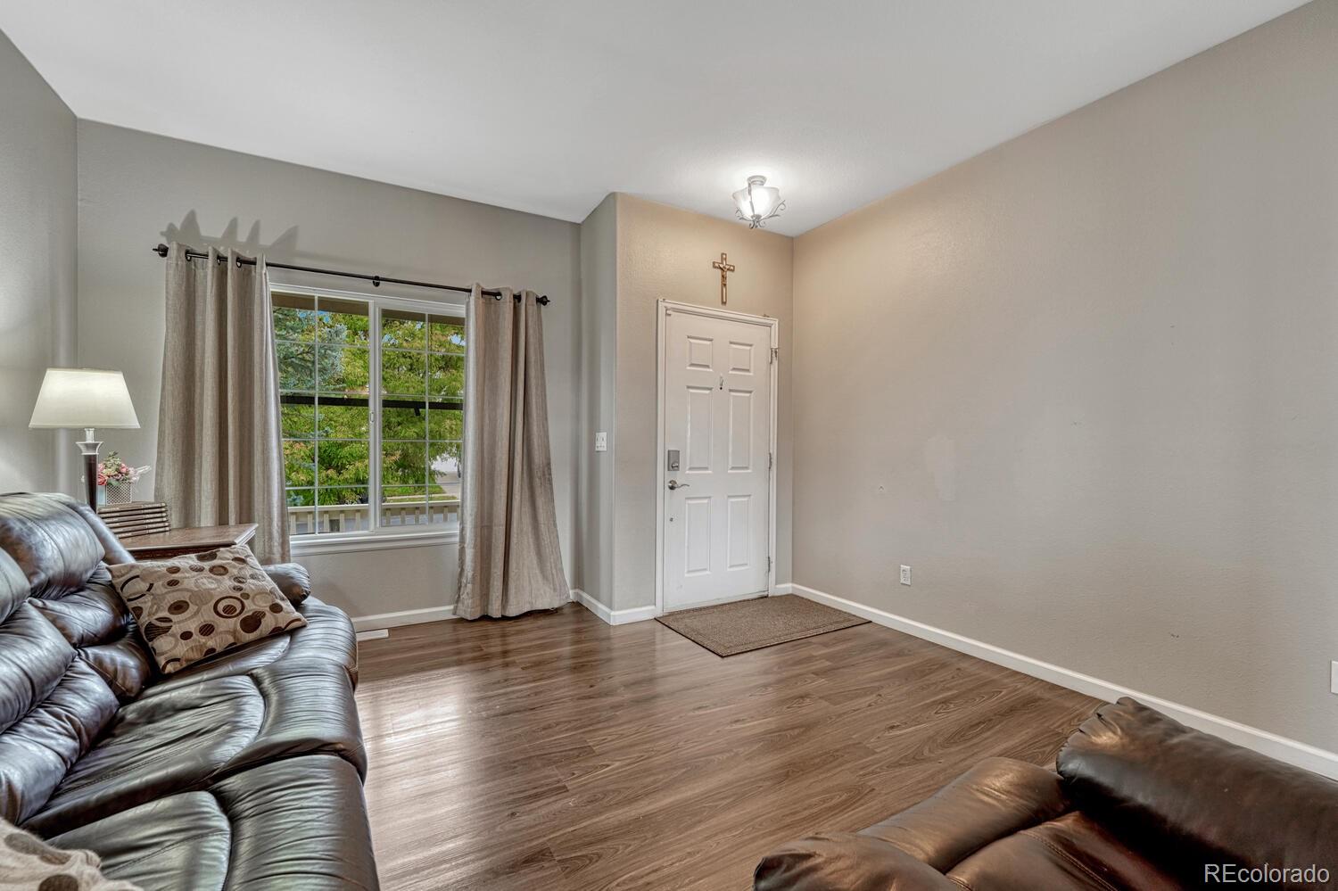 MLS Image #5 for 19014 e vassar drive,aurora, Colorado