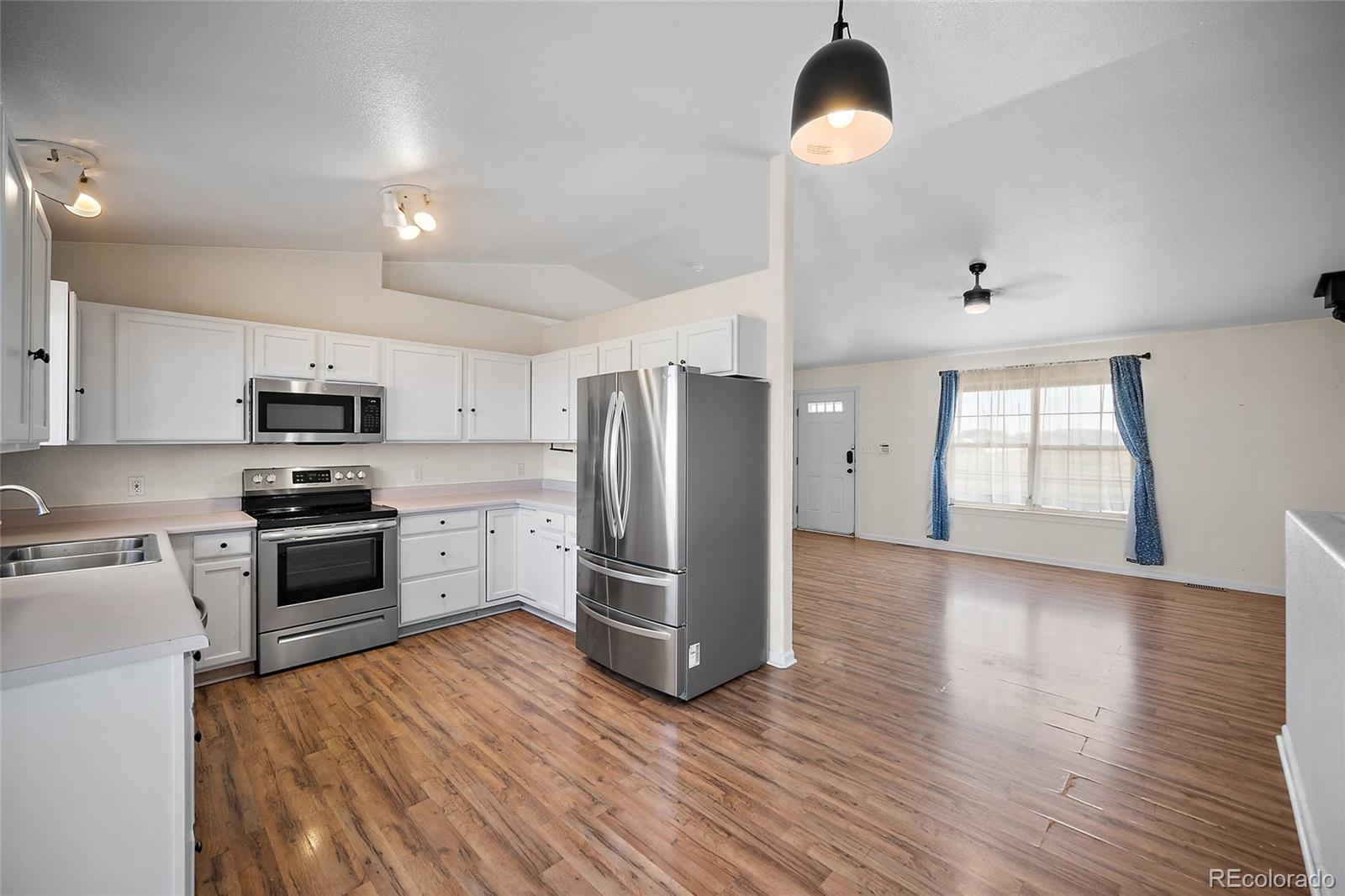 MLS Image #11 for 765 e platteville boulevard,pueblo, Colorado