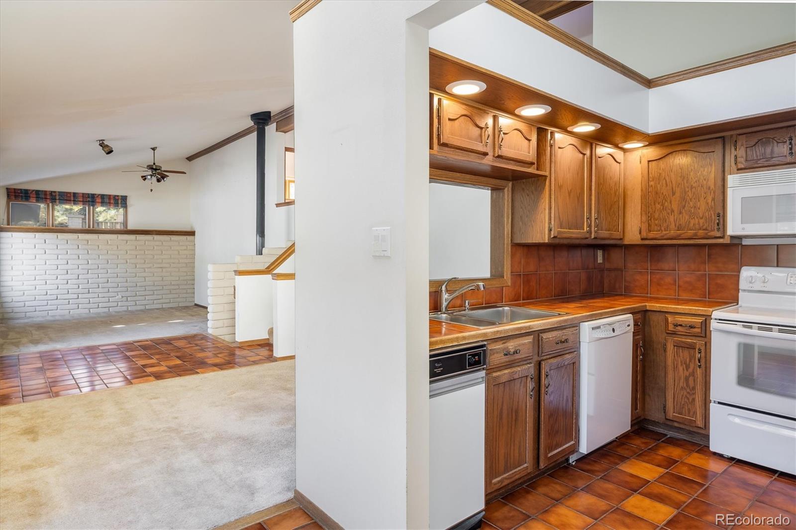 MLS Image #8 for 6643  roxborough drive,littleton, Colorado