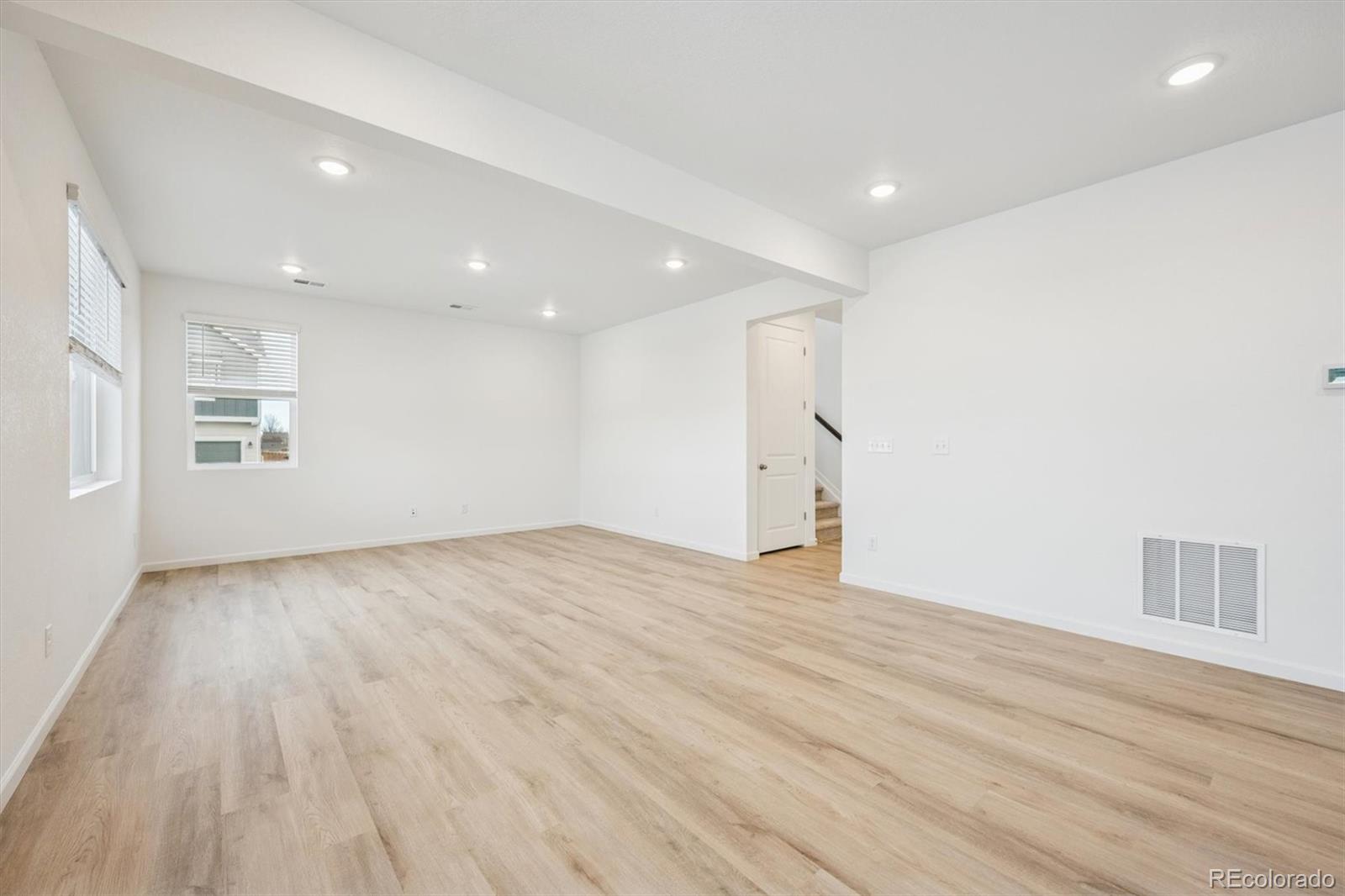 MLS Image #5 for 45947  gentry avenue,bennett, Colorado