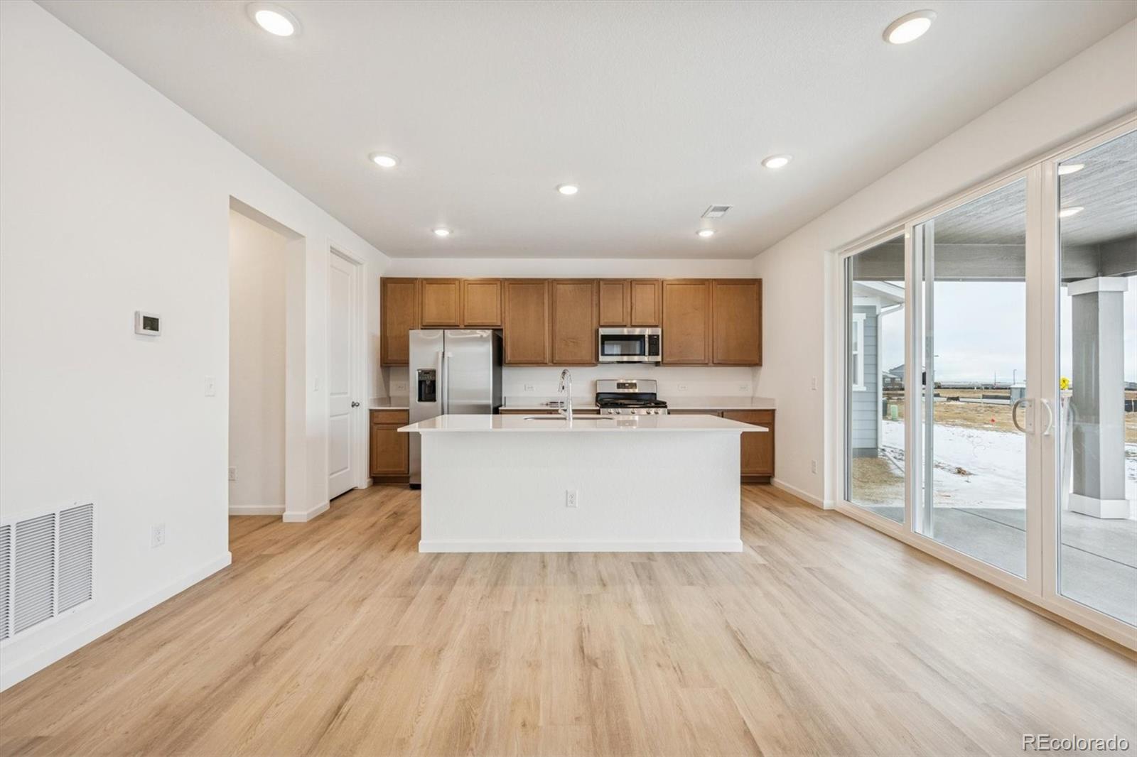MLS Image #7 for 45947  gentry avenue,bennett, Colorado
