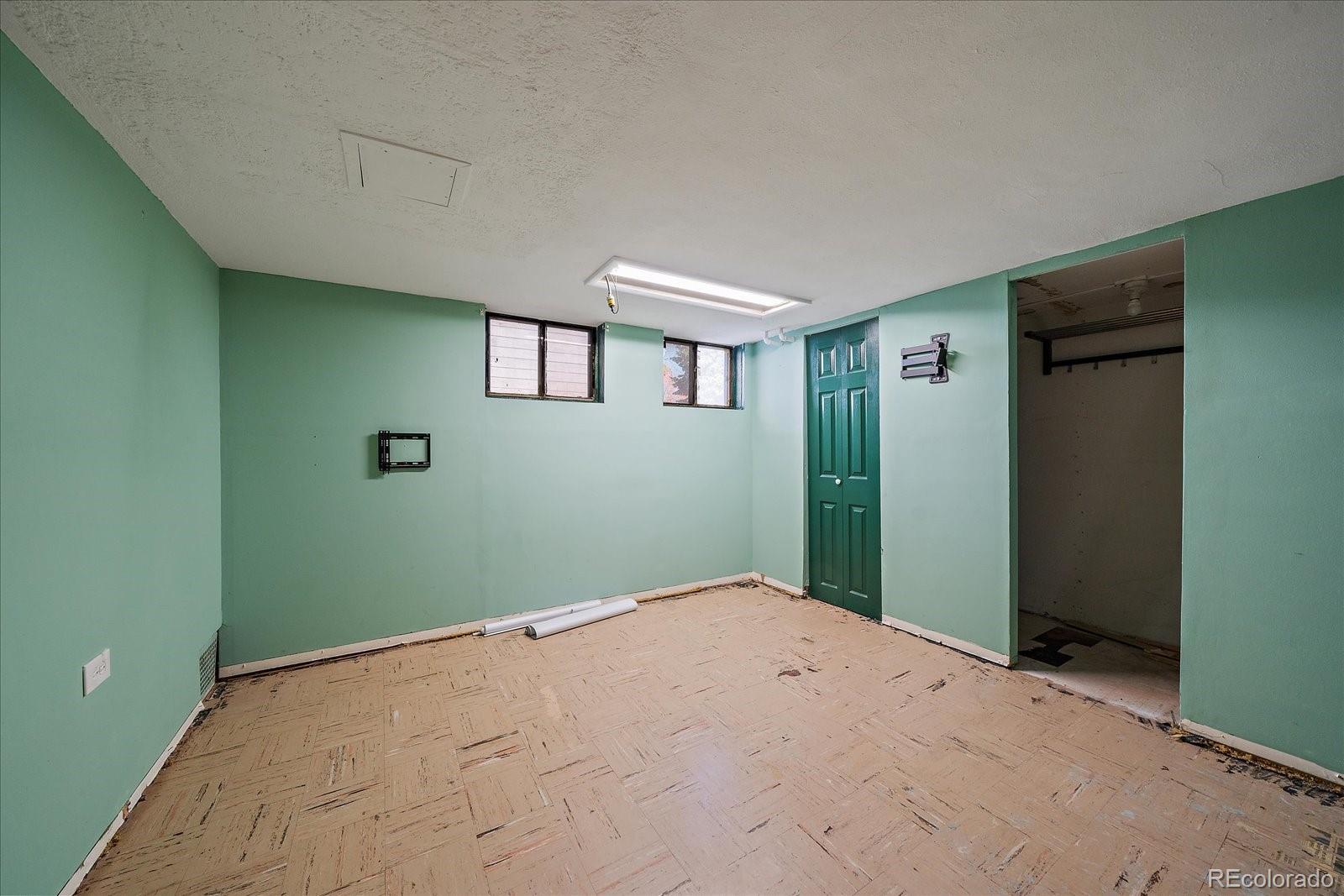 MLS Image #15 for 2575 s lafayette street,denver, Colorado