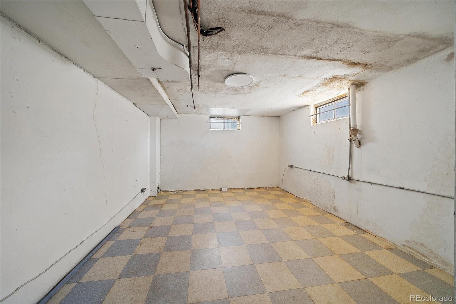 MLS Image #16 for 2575 s lafayette street,denver, Colorado