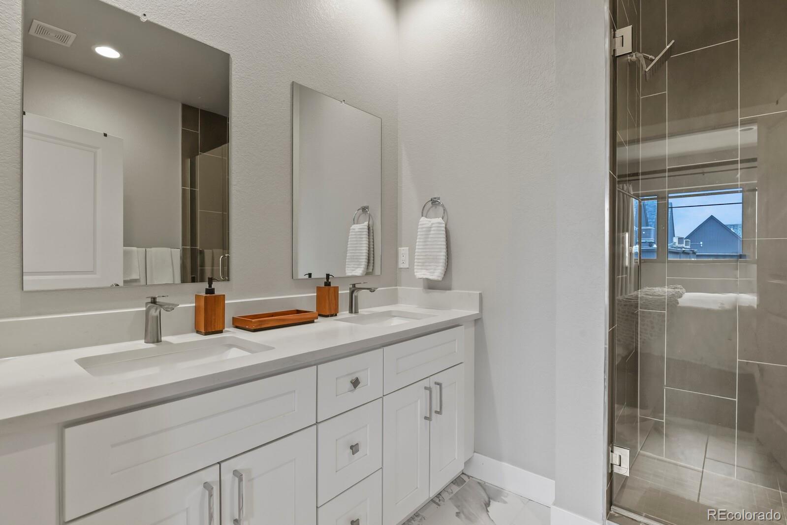 MLS Image #14 for 4721 e iliff avenue,denver, Colorado